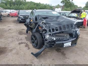  Salvage Jeep Cherokee