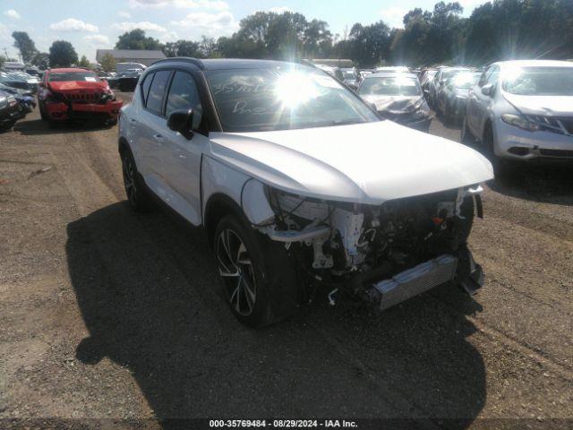  Salvage Volvo XC40