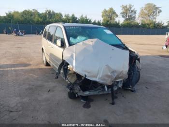  Salvage Chrysler Town & Country