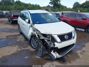  Salvage Nissan Pathfinder