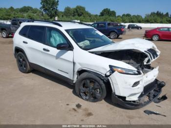  Salvage Jeep Cherokee