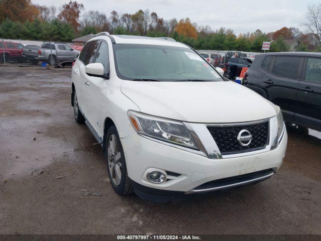  Salvage Nissan Pathfinder