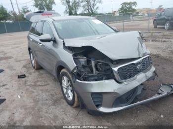  Salvage Kia Sorento