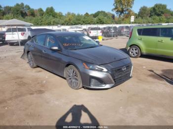  Salvage Nissan Altima