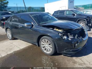  Salvage Chrysler 200