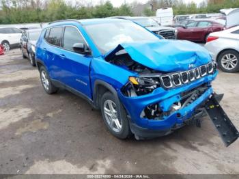  Salvage Jeep Compass