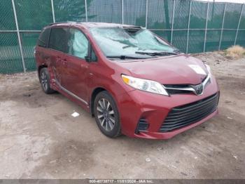  Salvage Toyota Sienna