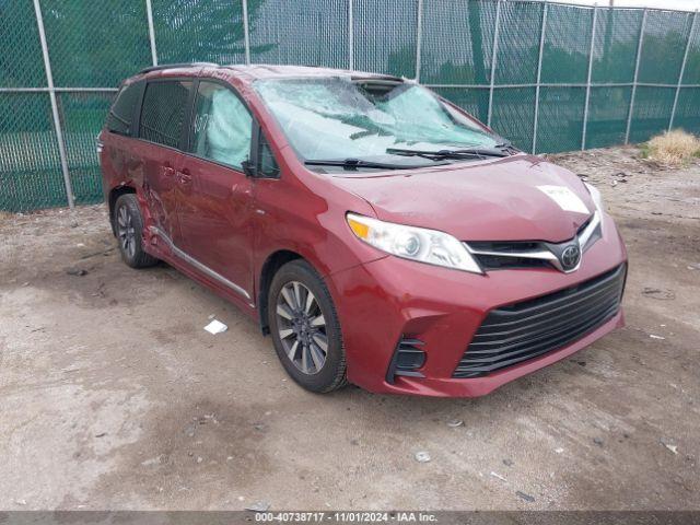  Salvage Toyota Sienna