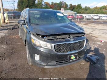  Salvage Kia Sedona