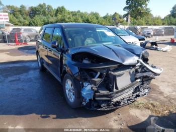  Salvage Kia Carnival