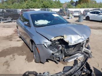  Salvage Chrysler 200