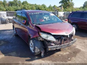  Salvage Toyota Sienna