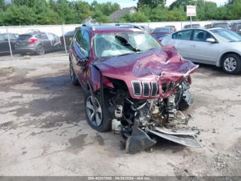  Salvage Jeep Cherokee