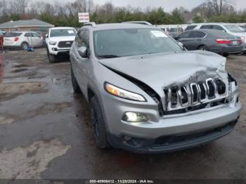  Salvage Jeep Cherokee