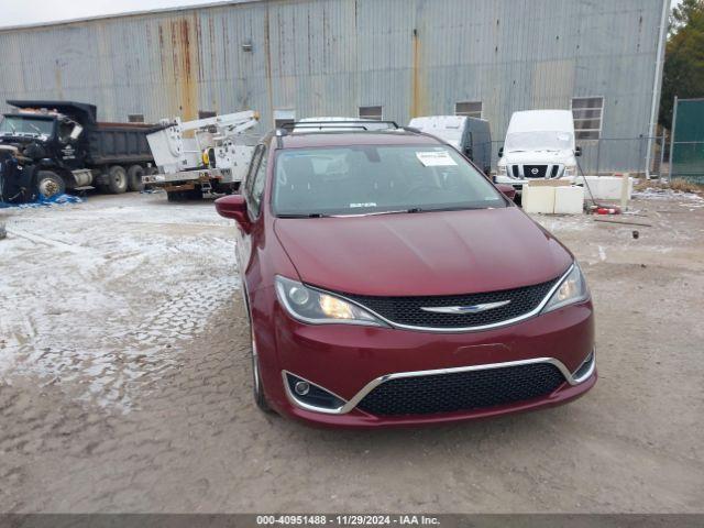  Salvage Chrysler Pacifica