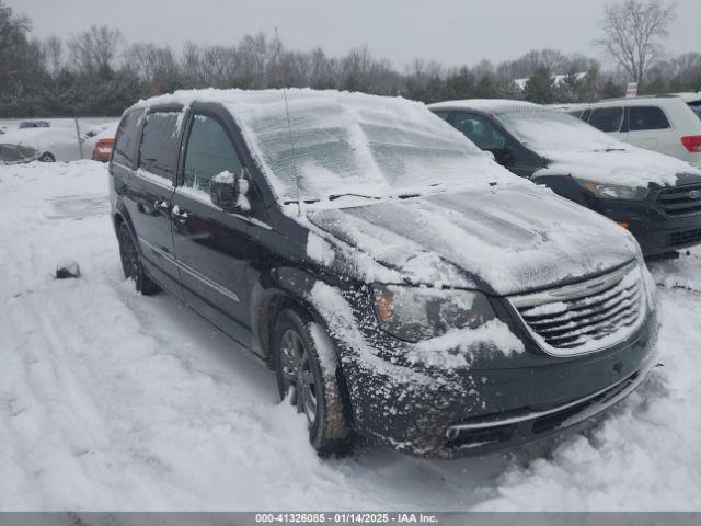  Salvage Chrysler Town & Country