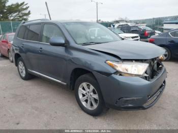  Salvage Toyota Highlander