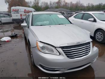  Salvage Chrysler 200