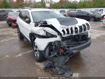  Salvage Jeep Cherokee