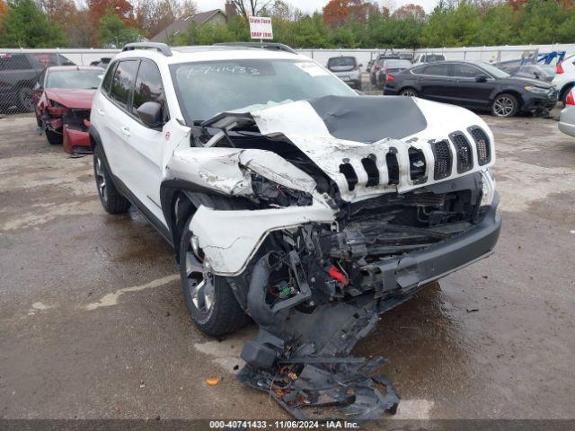  Salvage Jeep Cherokee