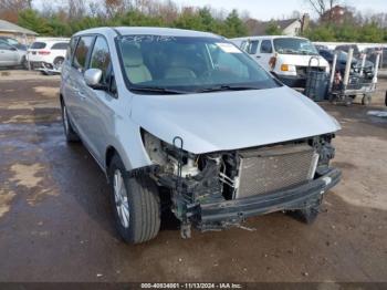  Salvage Kia Sedona