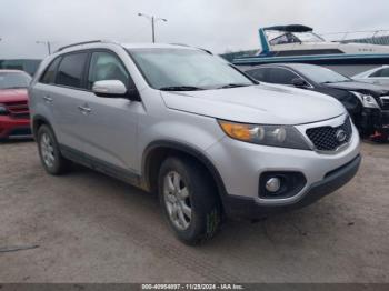  Salvage Kia Sorento