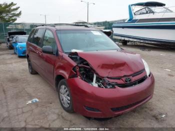  Salvage Toyota Sienna