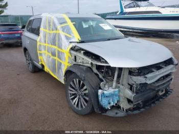  Salvage Mitsubishi Outlander