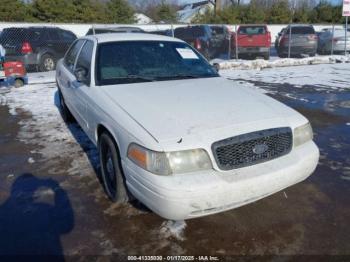  Salvage Ford Crown Victoria