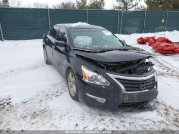  Salvage Nissan Altima