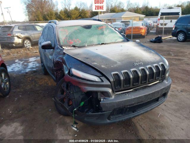  Salvage Jeep Cherokee