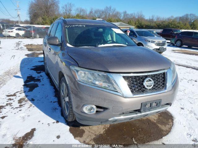  Salvage Nissan Pathfinder