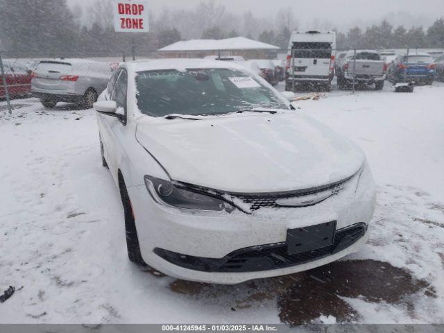  Salvage Chrysler 200