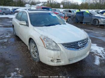  Salvage Nissan Altima