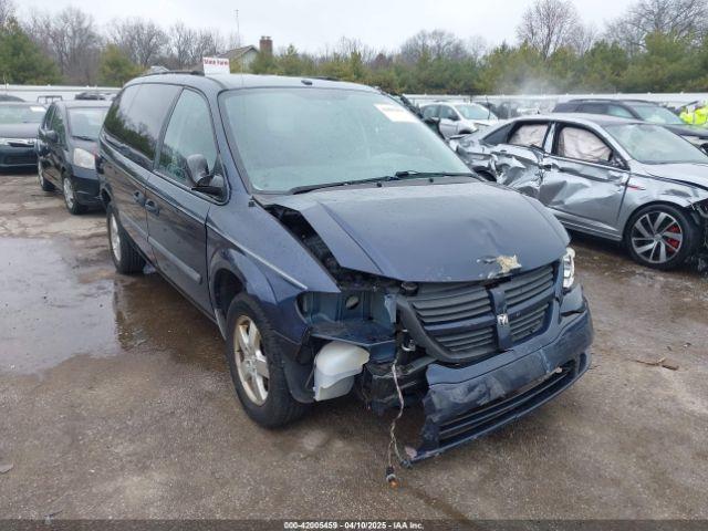 Salvage Dodge Grand Caravan