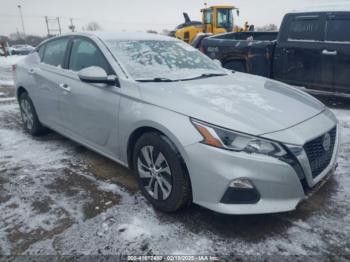  Salvage Nissan Altima