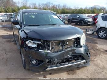  Salvage Nissan Pathfinder