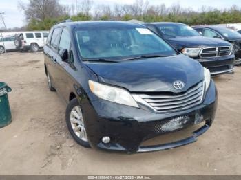  Salvage Toyota Sienna