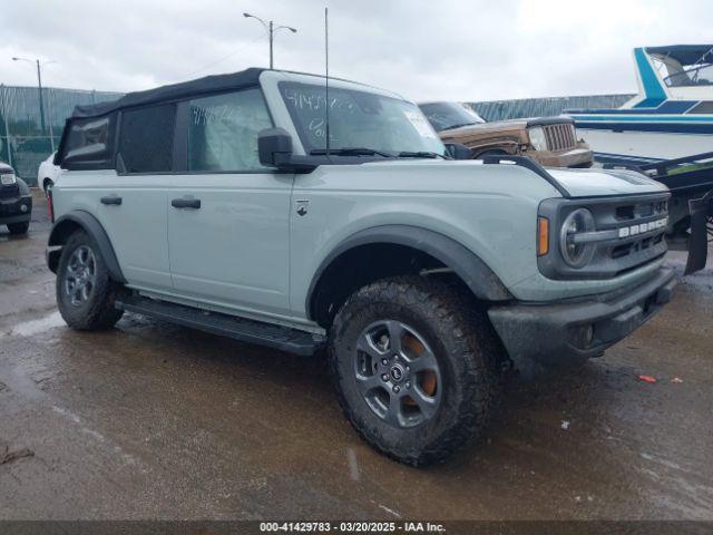  Salvage Ford Bronco