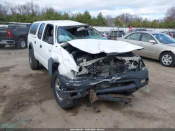  Salvage Toyota Tacoma