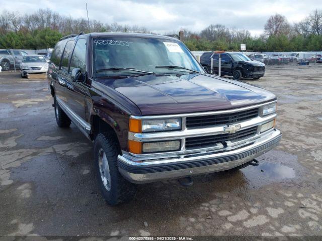  Salvage Chevrolet Suburban 1500