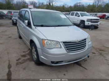  Salvage Chrysler Town & Country