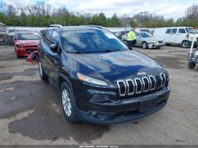  Salvage Jeep Cherokee