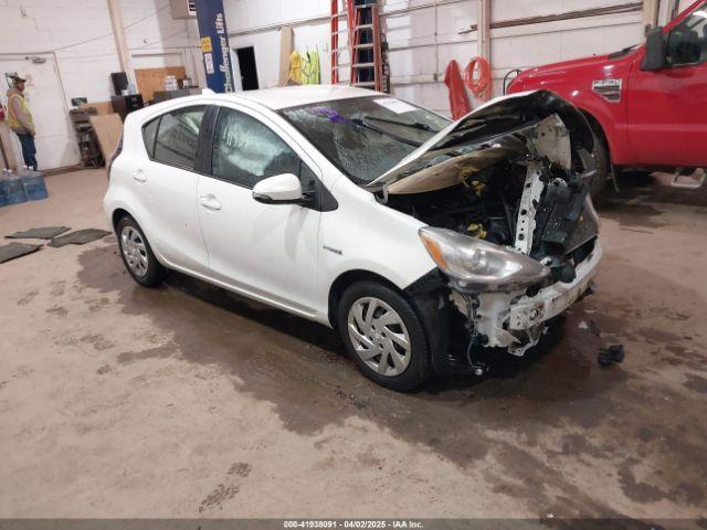  Salvage Toyota Prius c
