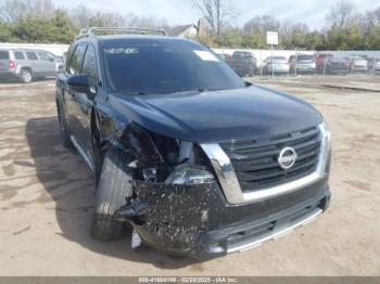  Salvage Nissan Pathfinder