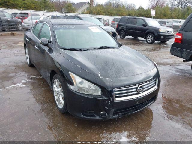  Salvage Nissan Maxima