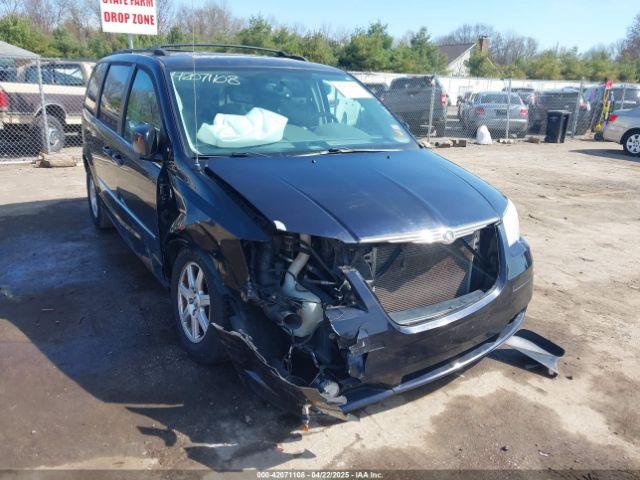  Salvage Chrysler Town & Country