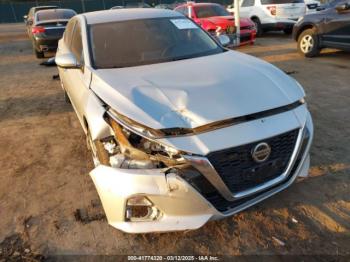  Salvage Nissan Altima