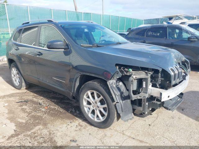  Salvage Jeep Cherokee