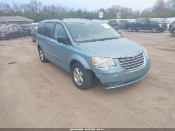 Salvage Chrysler Town & Country